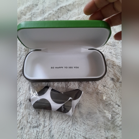 Kate Spade eyeglass Holder Case with Cloth New - Picture 4 of 8